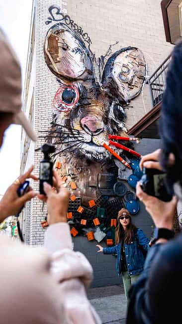 Must Do NonTouristy Street Art Tour by local Artist