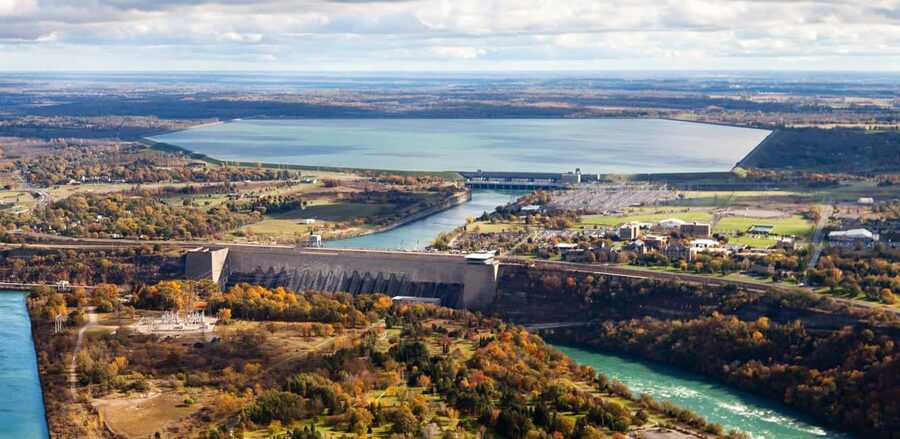 Toronto: Niagara Falls & NOTL Heritage Town Guided Day Tour - Timing, group size, and the real pace of the day