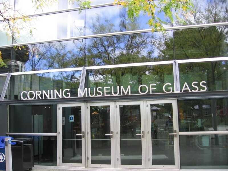 Toronto, Niagara Falls & Thousand Islands 3-day Tour from NY - Who will get the most from this three-day trip