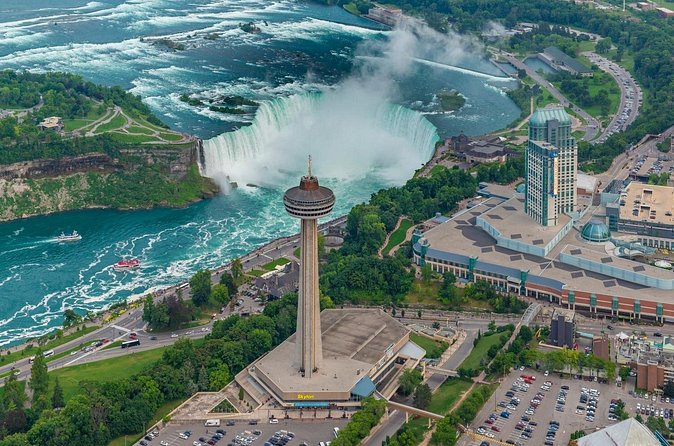 Toronto, Niagara Falls & Thousand Islands VIP 2–Day Trip - The hotel night and the question of comfort