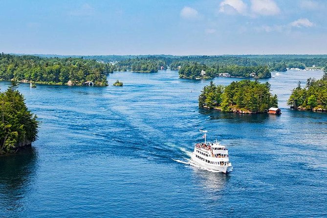Toronto, Niagara Falls & Thousand Islands VIP 2–Day Trip - Toronto begins with the CN Tower