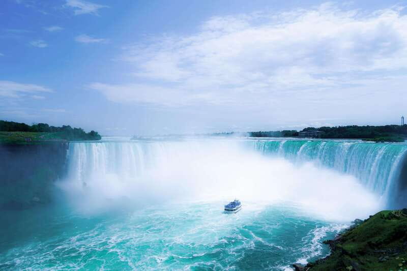 Toronto: Niagara Falls Tour with Boat and Lunch - Key points to know before booking