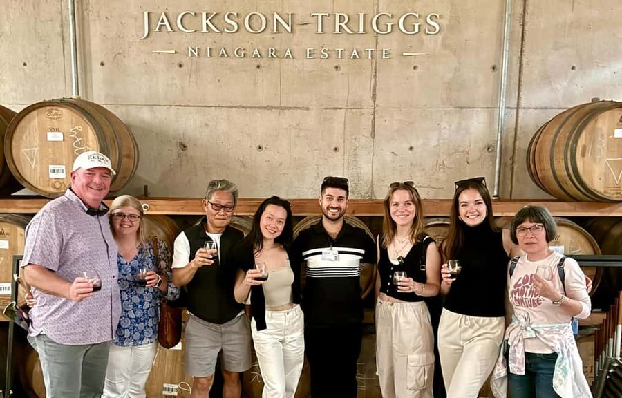 Toronto: Niagara-on-the-Lake, Wine Tasting & Chocolate Tour - Starting from Toronto before the roads get busy