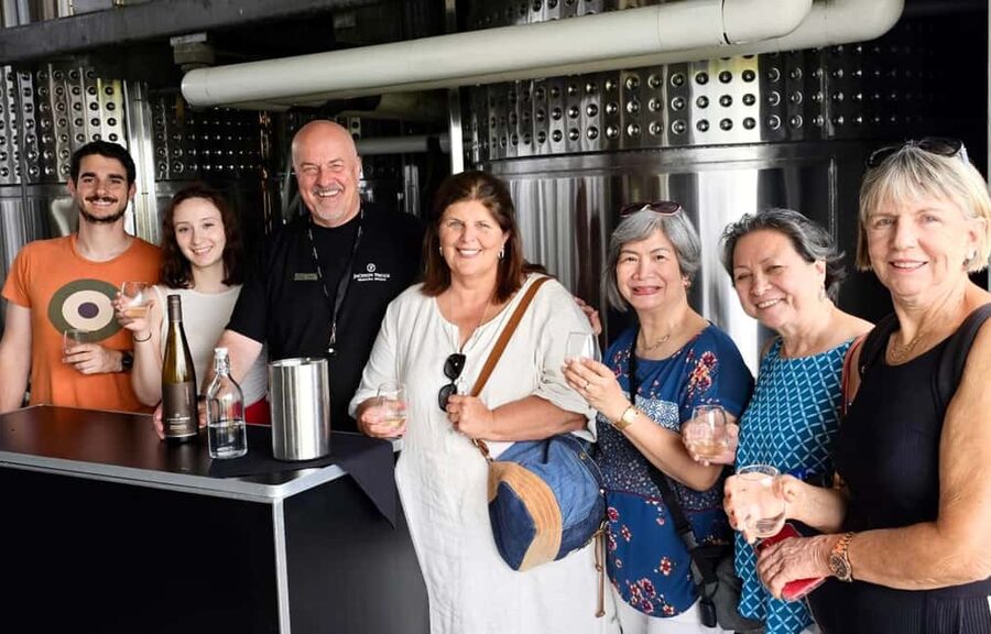Toronto: Niagara-on-the-Lake, Wine Tasting & Chocolate Tour - FAQ