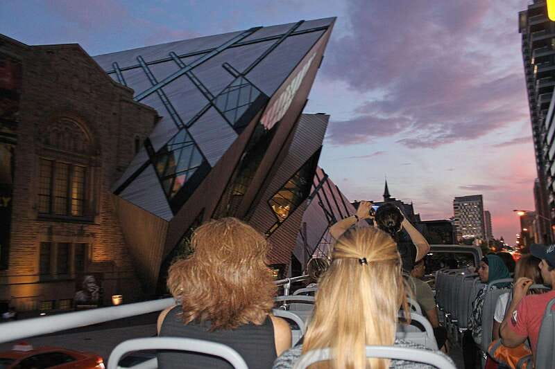 Toronto: Night Sightseeing Tour on a Double-Decker Bus - Key points to know before you book