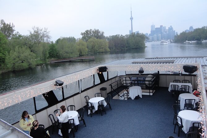 Toronto Obsession III Brunch Cruise - A late-morning start at Toronto Harbour