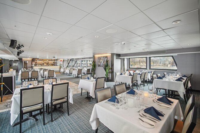 Toronto Premier Dinner Cruise on Odyssey in Toronto Harbour - The quick take