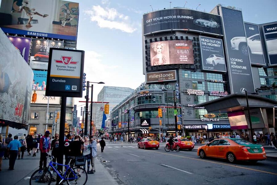 Toronto: Premium Night Driving Tour with Tower Entry - Nathan Phillips Square and Toronto’s central sights