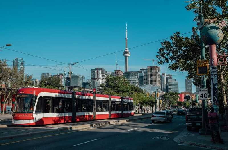 Toronto: Private Small Group City Tour with Local Guide - Chinatown and Kensington Market on foot