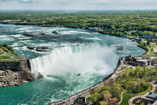 Toronto to Niagara Falls Tour with Skywheel & Fallsview Dinner - Does the $148.62 price make sense?