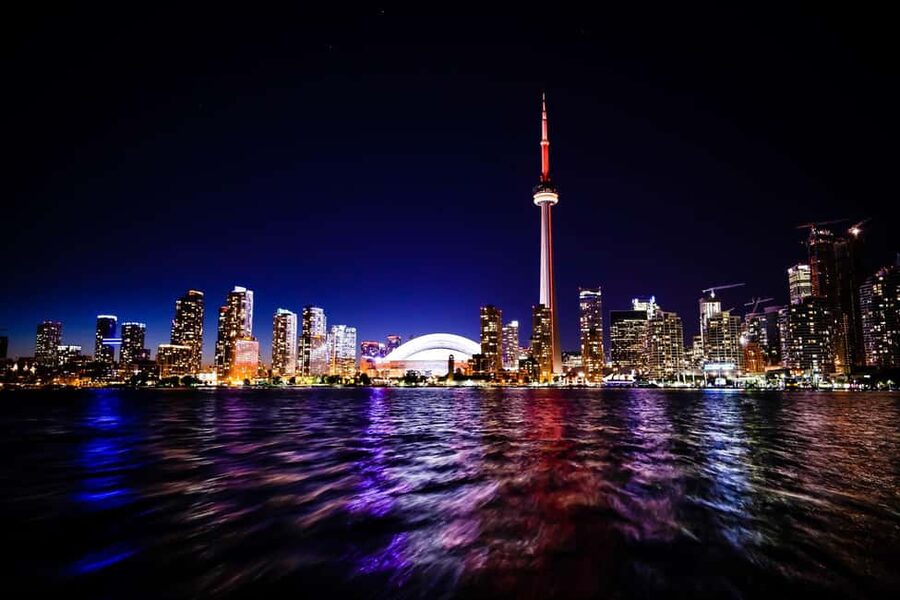 Toronto: True Tales of Toronto Harbour Audio Boat Tour - A short cruise with a local point of view