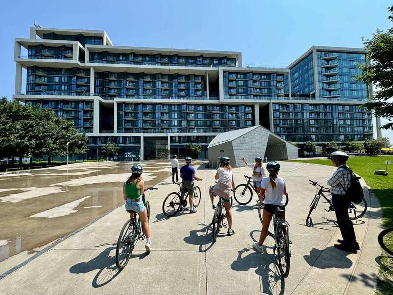 Toronto Waterfront and Islands Guided Bicycle Tour - Practical timing and meeting advice