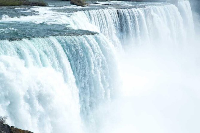 Tour of Niagara Falls with Cruise and Lunch from Toronto - Lunch above the Falls at Sheraton Fallsview