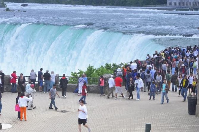 Tour to Niagara Falls with skip the line Cruise - Table Rock gives you the classic Niagara view