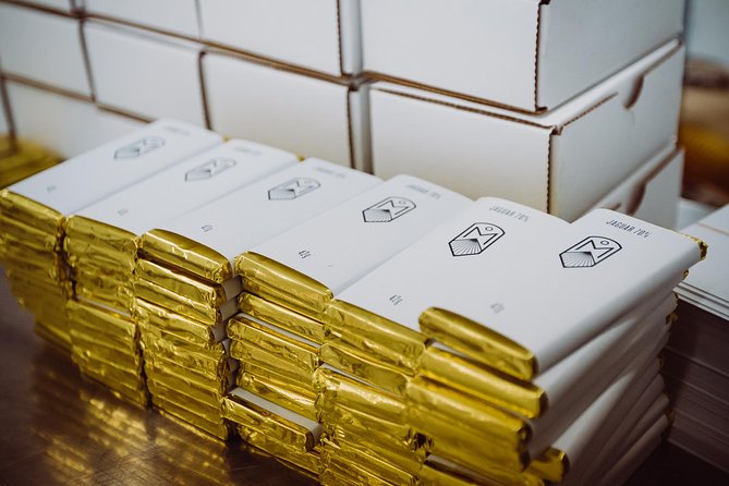 Ultimate Chocolate Tour in Montreal with Included Tastings - The final bean-to-bar tasting at État de choc