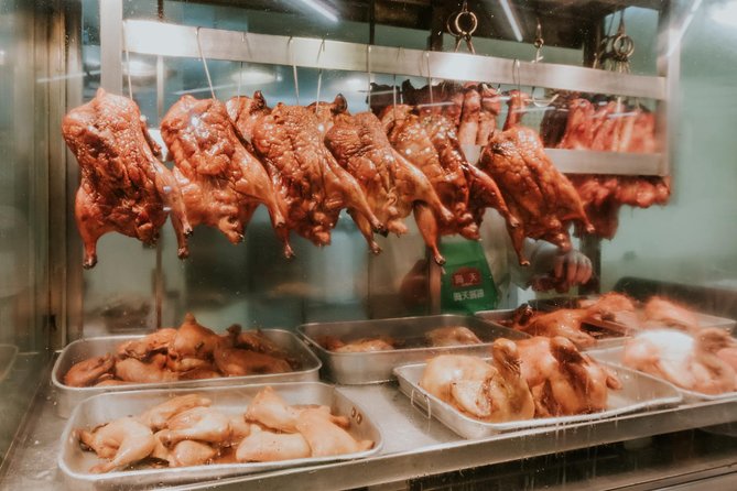 Under the Surface of Montreal's Chinatown: Guided Food Walking Tour - A calm finish with tea from southern China