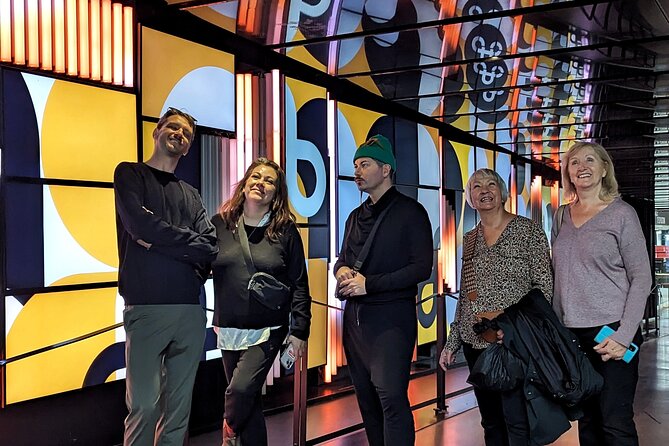 Underground city & Downtown. Great way to stay warm! - Downtown Montreal in one compact walk