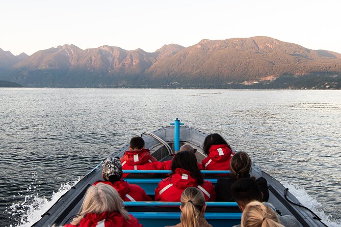 UNESCO Biosphere and Bowen Island Boat Tour with Island Visit - Bowyer Island, Horseshoe Bay, and the Tantalus range