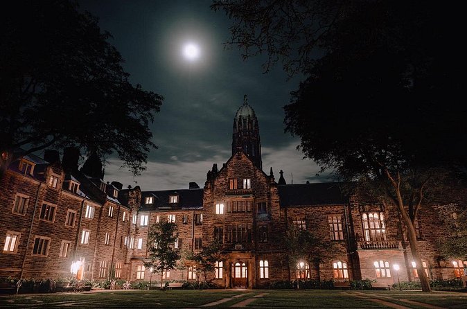 University of Toronto Ghost Tour - Campus Secrets & Spectres - Who should book this night walk?