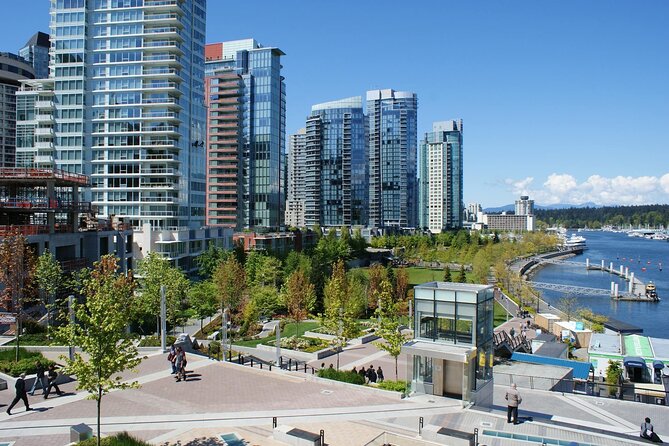 Vancouver 1-Day city tour - Capilano Suspension Bridge: The Tour’s Big Thrill