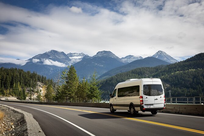 Vancouver Airport to Whistler Private Transfer - The included Squamish break