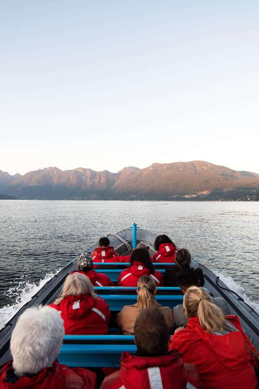 Vancouver: Boat to Bowen Island on UNESCO Howe Sound Fjord - Bowen Island and the Snug Cove pause