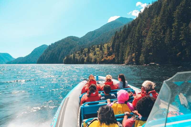 Vancouver: City and Seals Boat Tour - Lighthouse Park and the West Vancouver shoreline