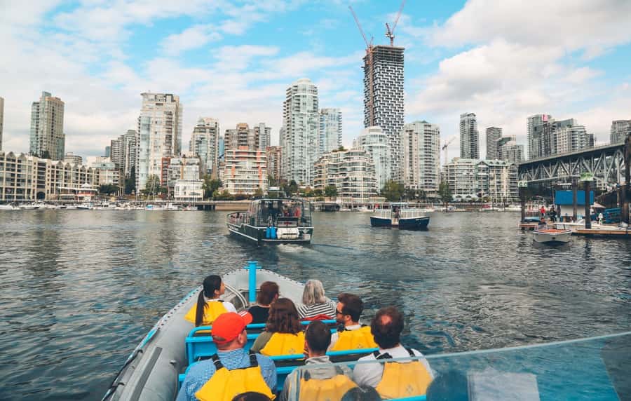 Vancouver: City and Seals Boat Tour - Siwash Rock, Jericho, and Kitsilano
