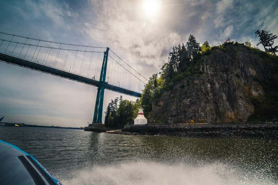 Vancouver: City and Seals Boat Tour - The guides make the difference
