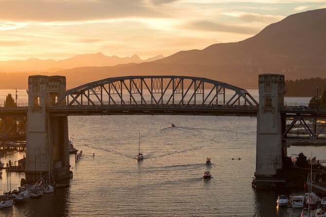 Vancouver City Highlights - Private Tour up to 14 guests - Mount Pleasant and Vancouver’s food scene