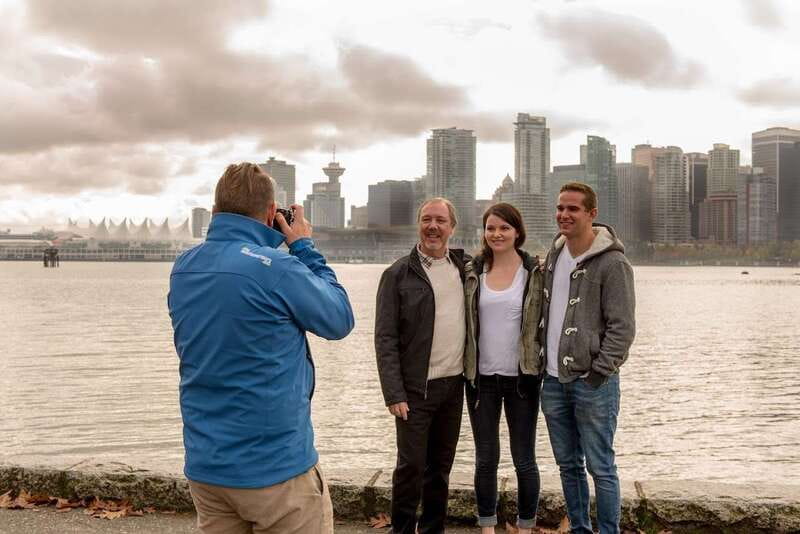 Vancouver: City Highlights Tour with Hotel Transfers - Gastown, Chinatown, and Canada Place