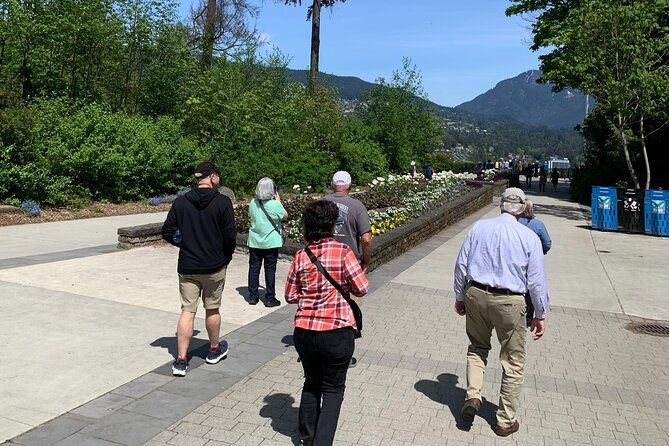 Vancouver City Private Tour - Gastown: cobblestones, lamps, and the steam clock