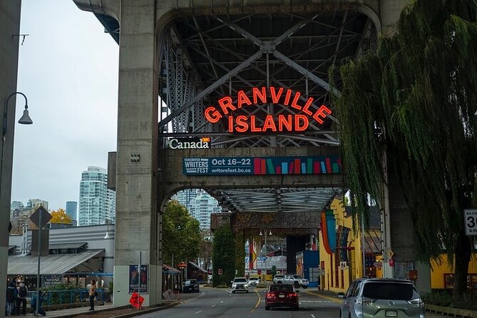 Vancouver City Tour to Experience Sea Sky and Land- private tour - Yaletown, Chinatown, and Gastown