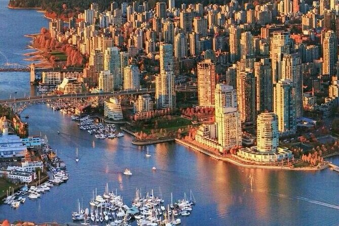 Vancouver City Tour to Experience Sea Sky and Land- private tour - Canada Place and the practical downtown finish