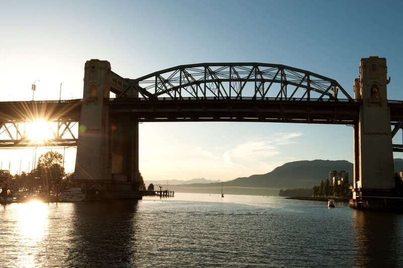 Vancouver: Evening Cruise with Dinner Buffet - Music, Dancing, and the Mood Onboard