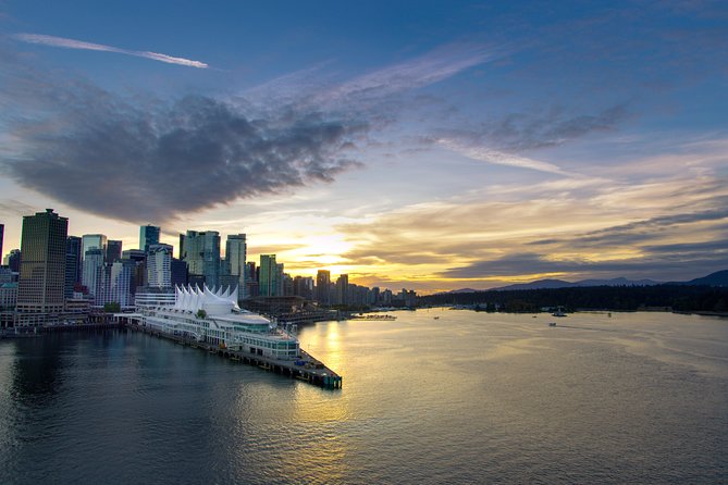Vancouver Evening Tour: Stanley Park & English Bay Photostops - Why this two-hour tour works for a short Vancouver visit