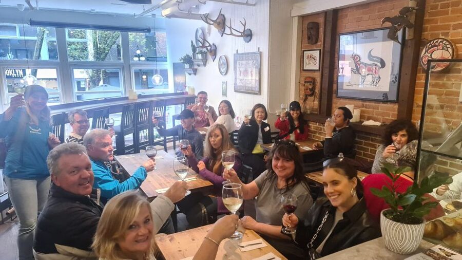 Vancouver: Gastown Historical Walking Food Tour - Dietary needs and drink choices