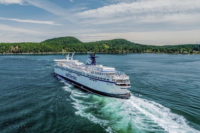 Vancouver Island, Butchart, Malahat 2-Day Tour in Chinese/English - Hatley Castle and the return from Duke Point