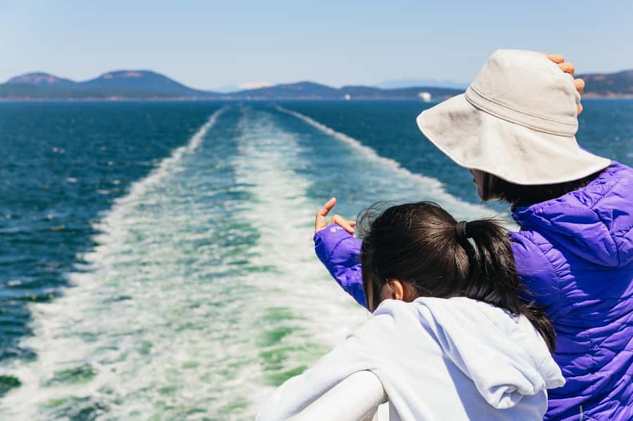Vancouver: Islands Cruise, Butchart Gardens, & Victoria Tour - Butchart Gardens in 90 minutes