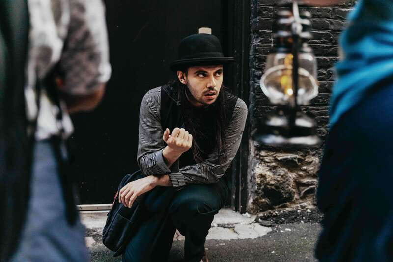 Vancouver: Lost Souls of Gastown Tour - Meeting the actor outside Monaco Cafe