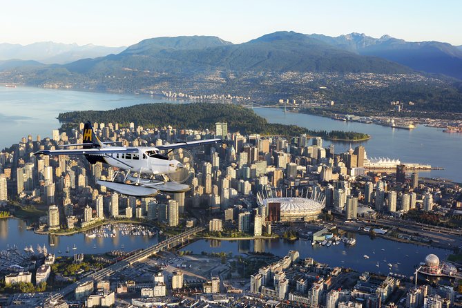 Vancouver Panorama Scenic Seaplane Tour - North Shore Mountains, Horseshoe Bay, and Bowen Island