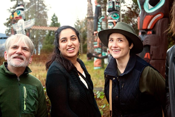Vancouver Secrets of Stanley Park Walking Tour - The seawall, with stories behind the views
