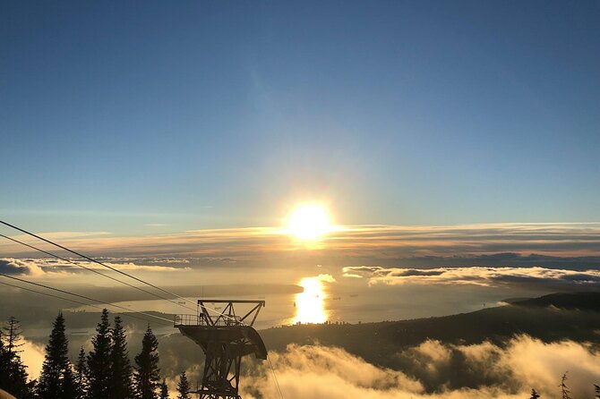 Vancouver Small Group Night Tour w/Capilano + Grouse Mtn Dinner - Stanley Park after sunset