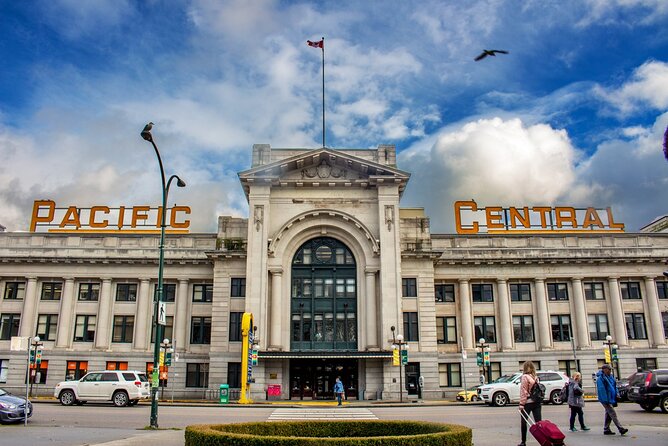 Vancouver to Victoria - Coach Bus Transfer - Luggage, children, strollers, and service animals