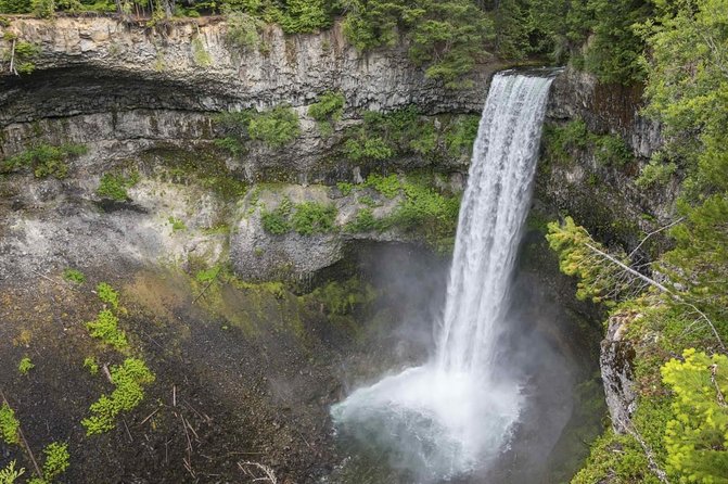 Vancouver to Whistler Private Tour - Britannia Beach: a quick stop with a working past