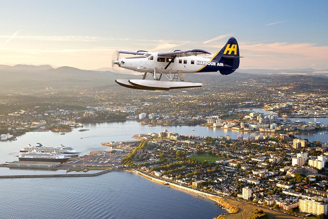 Vancouver-Victoria Day Trip by Seaplane + Whale Watching by Boat - Zodiac excitement versus a covered boat