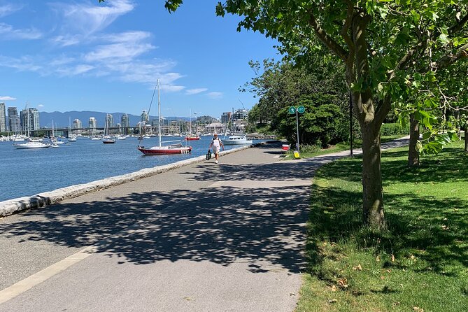 Vancouver Waterfront Guided Bike / Ebike Tour - Adrian’s Guiding Style and the Private Format