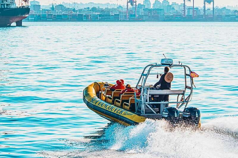 Vancouver: Waterfront Sightseeing Tour - City and Harbour - The guide makes or breaks the ride