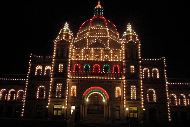 Victoria and Butchart Gardens Christmas Tour - The guides make the long day easier