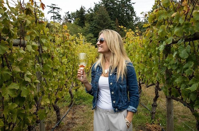 Victoria Boutique Winery Tour - Macaloney’s Island Distillery adds whisky and beer